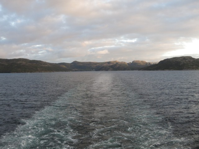 Hurtigruten_2015-06-19_22-26